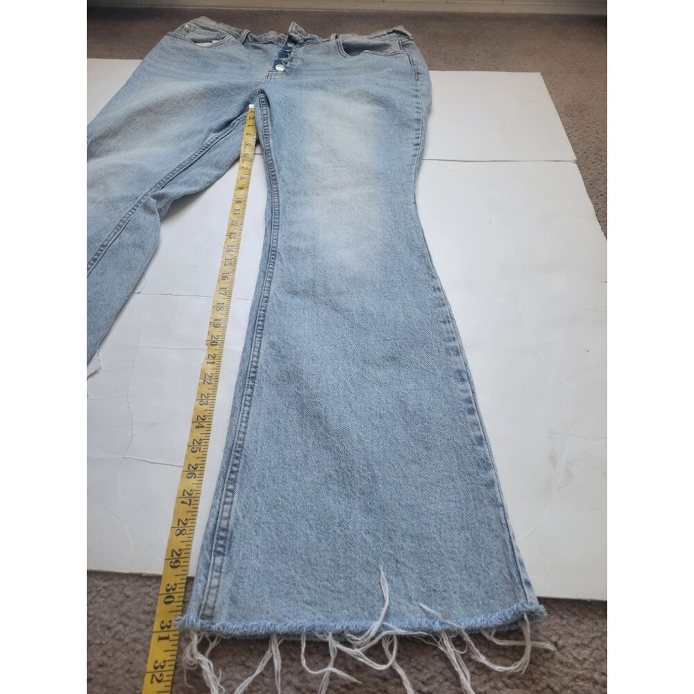Cleo & Wolf High Rise Bootcut Lightwash Jeans Size 34 x32 Festival Bohemain - Picture 6 of 10